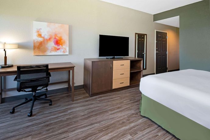 Imagen de la habitación del Hotel La Quinta Inn and Suites by Wyndham Ft. Pierce. Foto 12