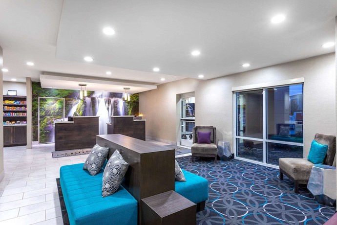 Imagen de los interiores del Hotel La Quinta Inn and Suites by Wyndham Hopkinsville. Foto 17
