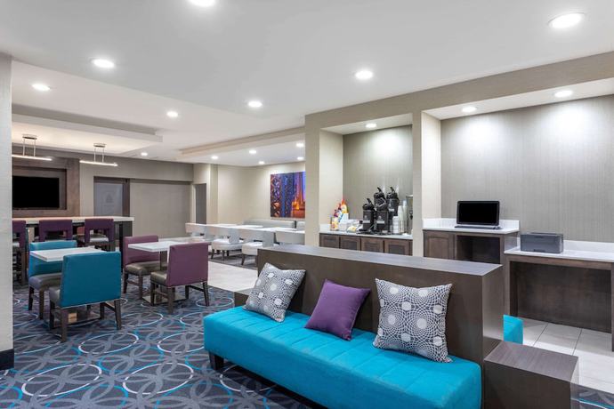Imagen de los interiores del Hotel La Quinta Inn and Suites by Wyndham Hopkinsville. Foto 20