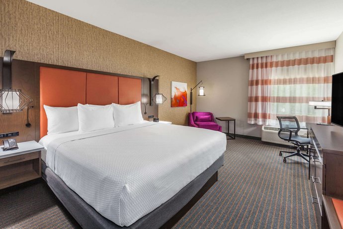 Imagen de la habitación del Hotel La Quinta Inn and Suites by Wyndham Houston East at Sheldon Rd. Foto 4