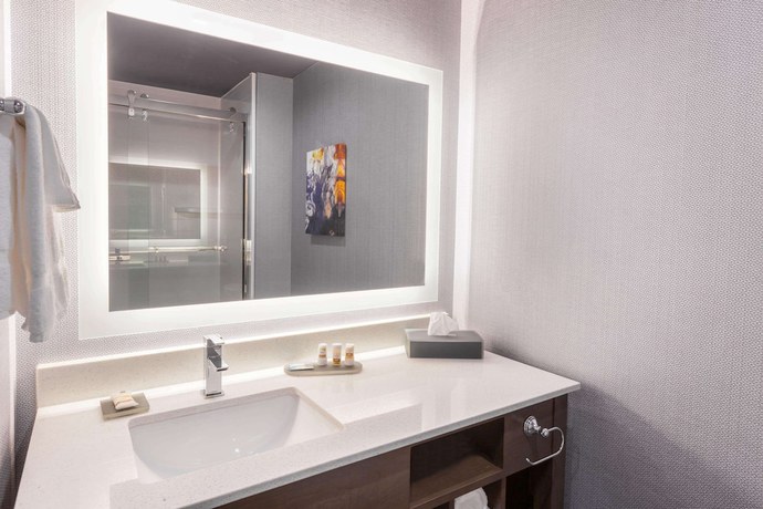 Imagen de la habitación del Hotel La Quinta Inn and Suites by Wyndham Houston East at Sheldon Rd. Foto 7