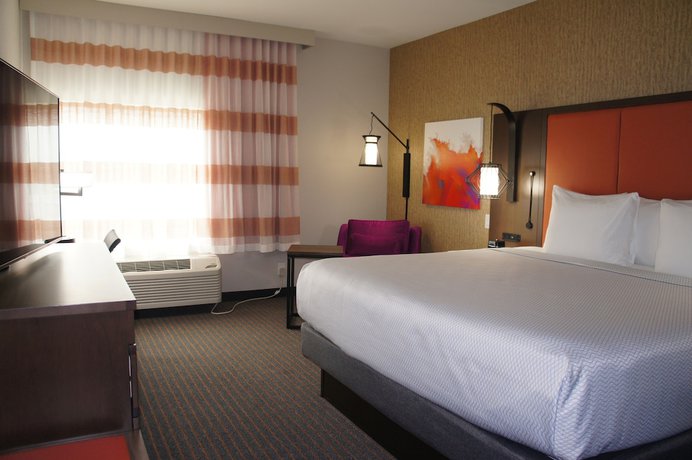 Imagen de la habitación del Hotel La Quinta Inn and Suites by Wyndham Houston East at Sheldon Rd. Foto 9