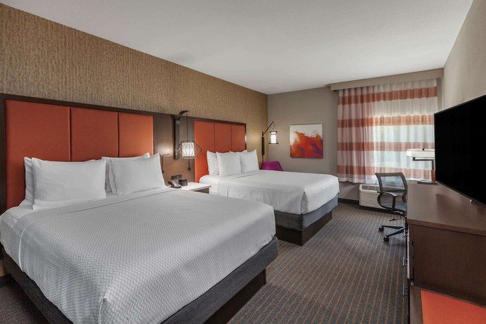 Imagen de la habitación del Hotel La Quinta Inn and Suites by Wyndham Houston East at Sheldon Rd. Foto 16