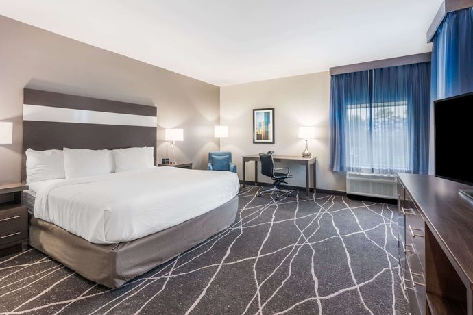 Imagen de la habitación del Hotel La Quinta Inn and Suites by Wyndham Houston Spring South. Foto 9
