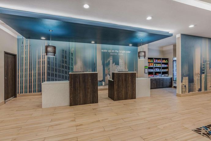 Imagen de los interiores del Hotel La Quinta Inn and Suites by Wyndham Houston Spring South. Foto 18