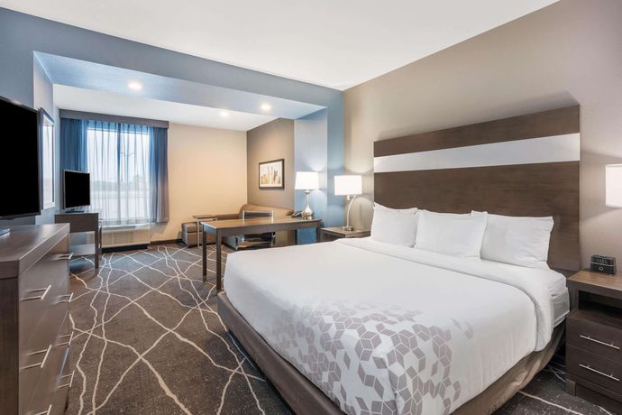Imagen de la habitación del Hotel La Quinta Inn and Suites by Wyndham Houston Spring South. Foto 13