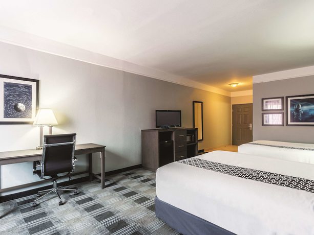 Imagen de la habitación del Hotel La Quinta Inn and Suites by Wyndham Houston/Clear Lake-NASA. Foto 4
