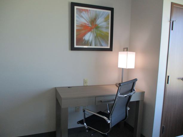 Imagen de la habitación del Hotel La Quinta Inn and Suites by Wyndham Jackson/Cape Girardeau. Foto 12