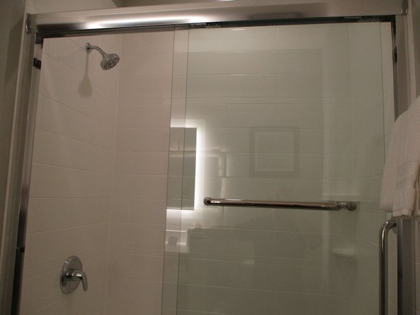 Imagen de la habitación del Hotel La Quinta Inn and Suites by Wyndham Jackson/Cape Girardeau. Foto 13