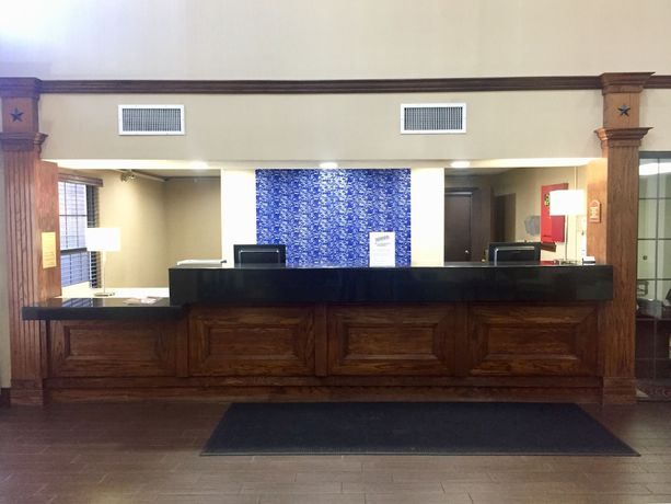 Imagen de los interiores del Hotel La Quinta Inn and Suites by Wyndham Jonesboro. Foto 17