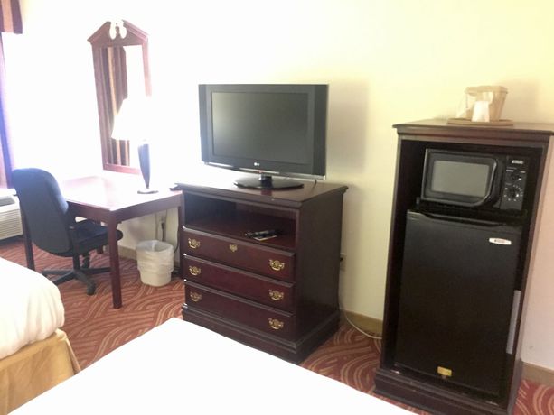 Imagen de la habitación del Hotel La Quinta Inn and Suites by Wyndham Jonesboro. Foto 6