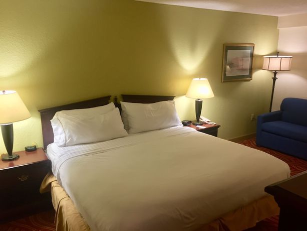 Imagen de la habitación del Hotel La Quinta Inn and Suites by Wyndham Jonesboro. Foto 15