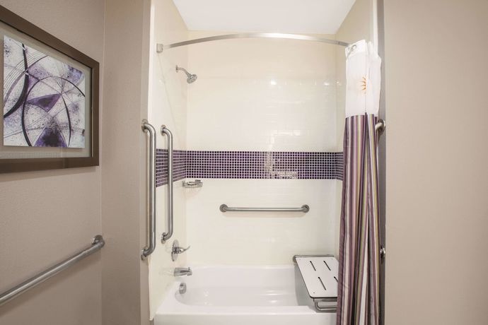 Imagen de la habitación del Hotel La Quinta Inn and Suites by Wyndham Kingsville. Foto 2