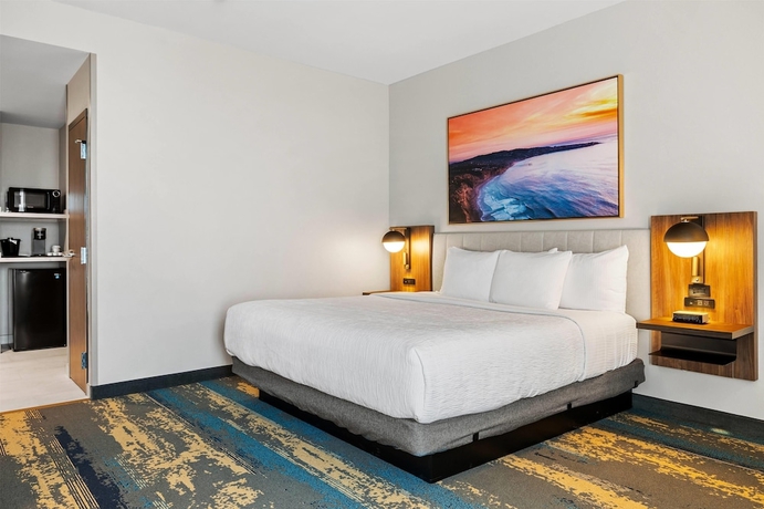 Imagen de la habitación del Hotel La Quinta Inn and Suites by Wyndham La Habra. Foto 2