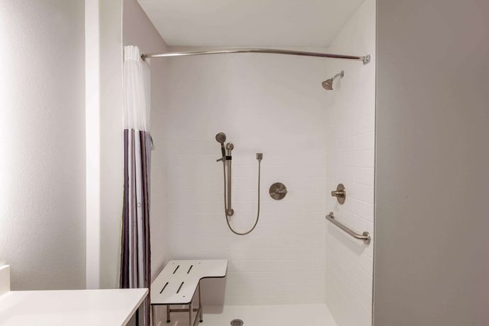 Imagen de la habitación del Hotel La Quinta Inn and Suites by Wyndham Lafayette Oil Center. Foto 9