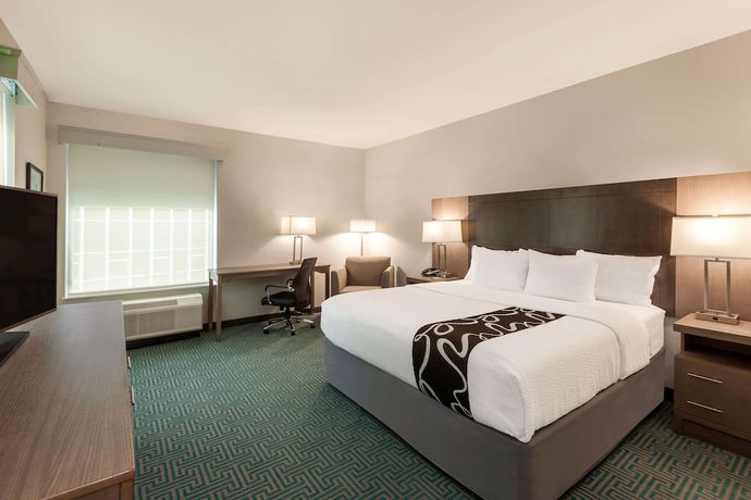 Imagen de la habitación del Hotel La Quinta Inn and Suites by Wyndham Lafayette Oil Center. Foto 12
