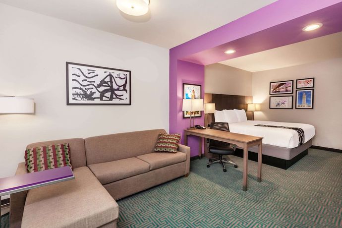 Imagen de la habitación del Hotel La Quinta Inn and Suites by Wyndham Lafayette Oil Center. Foto 16