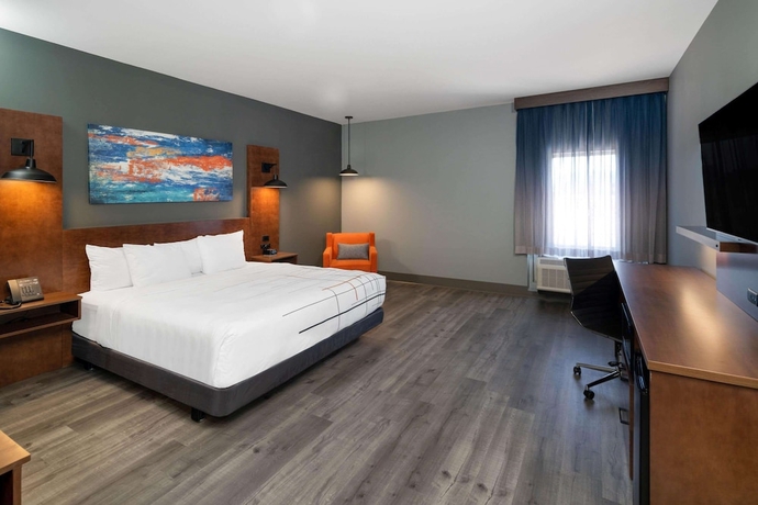 Imagen de la habitación del Hotel La Quinta Inn and Suites by Wyndham Louisville NE/Old Henry Rd. Foto 9