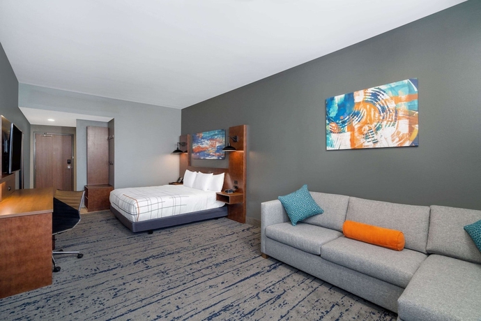 Imagen de la habitación del Hotel La Quinta Inn and Suites by Wyndham Louisville NE/Old Henry Rd. Foto 14