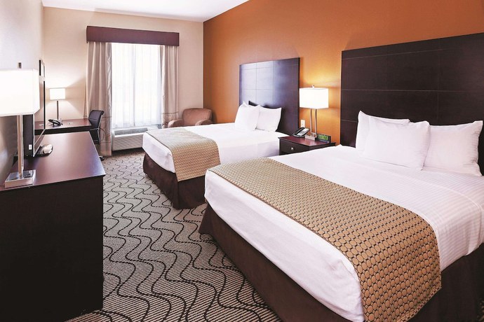 Imagen de la habitación del Hotel La Quinta Inn and Suites by Wyndham Marshall. Foto 11