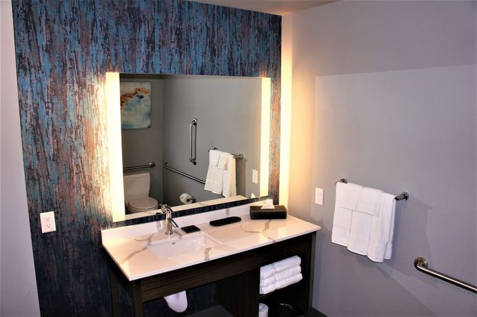 Imagen de la habitación del Hotel La Quinta Inn and Suites by Wyndham Marysville. Foto 8