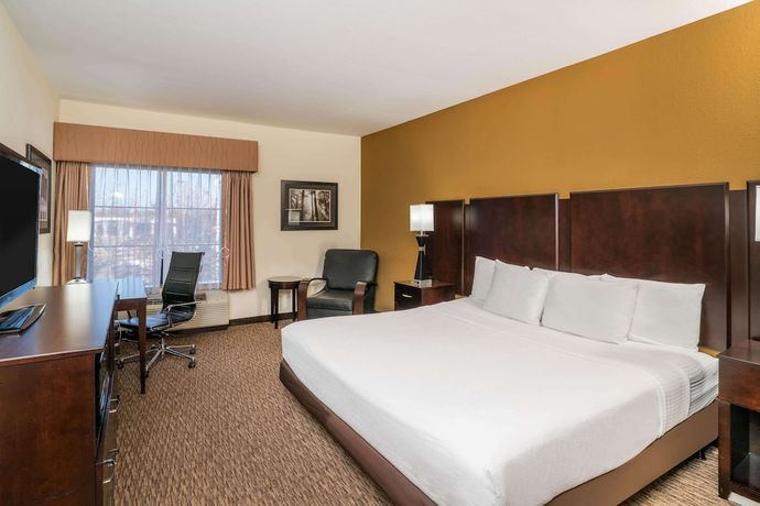 Imagen de la habitación del Hotel La Quinta Inn and Suites by Wyndham Memphis Wolfchase. Foto 6