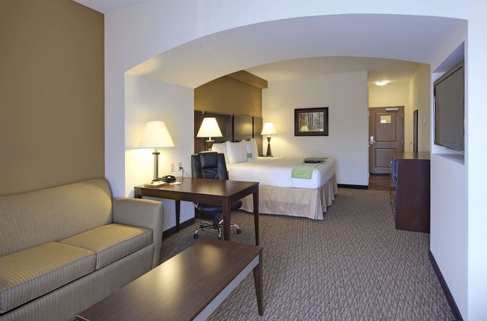 Imagen de la habitación del Hotel La Quinta Inn and Suites by Wyndham Memphis Wolfchase. Foto 15