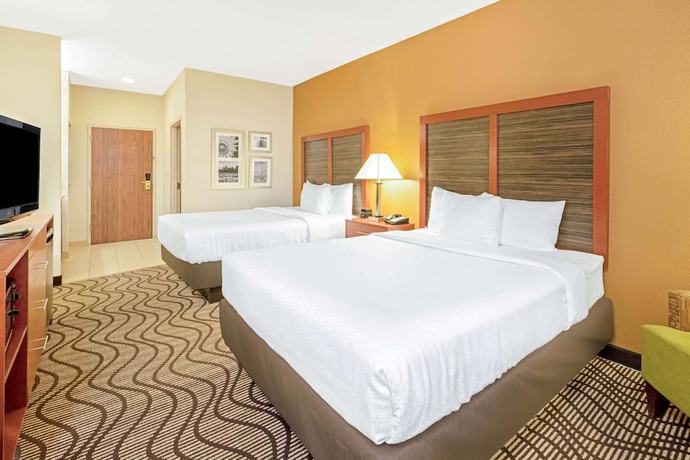 Imagen de la habitación del Hotel La Quinta Inn and Suites by Wyndham Midwest City - Tinker AFB. Foto 7