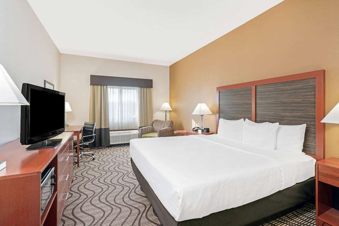 Imagen de la habitación del Hotel La Quinta Inn and Suites by Wyndham Midwest City - Tinker AFB. Foto 12