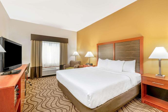 Imagen de la habitación del Hotel La Quinta Inn and Suites by Wyndham Midwest City - Tinker AFB. Foto 14