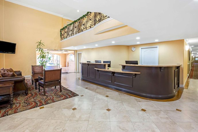 Imagen de los interiores del Hotel La Quinta Inn and Suites by Wyndham Moreno Valley. Foto 19