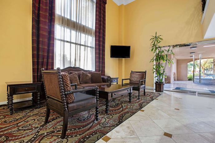 Imagen de los interiores del Hotel La Quinta Inn and Suites by Wyndham Moreno Valley. Foto 20