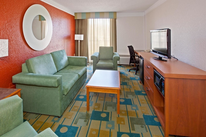 Imagen de la habitación del Hotel La Quinta Inn and Suites by Wyndham Nashville Airport/Opryland. Foto 12