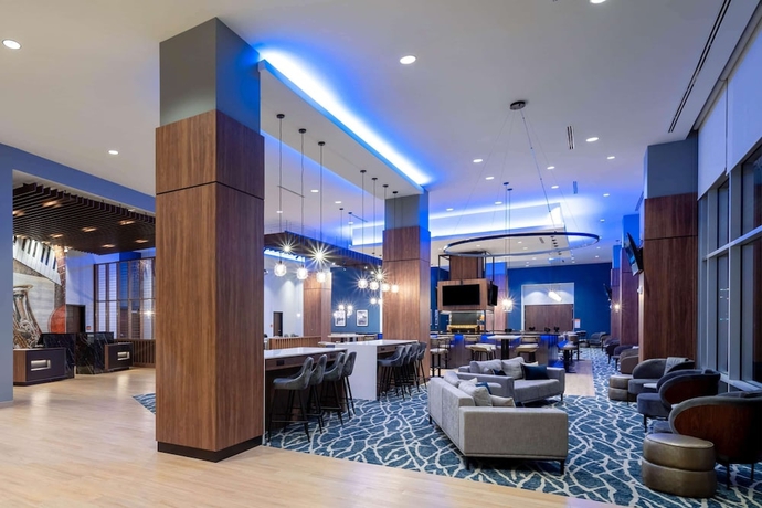 Imagen de los interiores del Hotel La Quinta Inn and Suites by Wyndham Nashville Downtown / Stadium. Foto 18