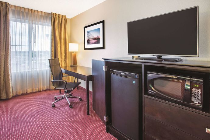 Imagen de la habitación del Hotel La Quinta Inn and Suites by Wyndham O\'Fallon, IL - St. Louis. Foto 9