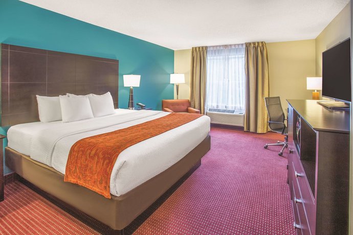 Imagen de la habitación del Hotel La Quinta Inn and Suites by Wyndham O\'Fallon, IL - St. Louis. Foto 13