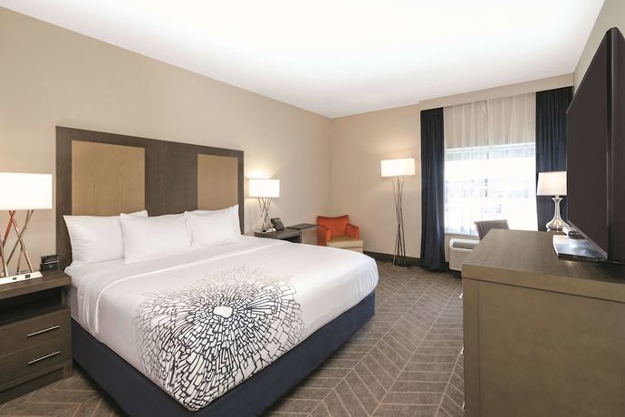 Imagen de la habitación del Hotel La Quinta Inn and Suites by Wyndham Opelika Auburn. Foto 7