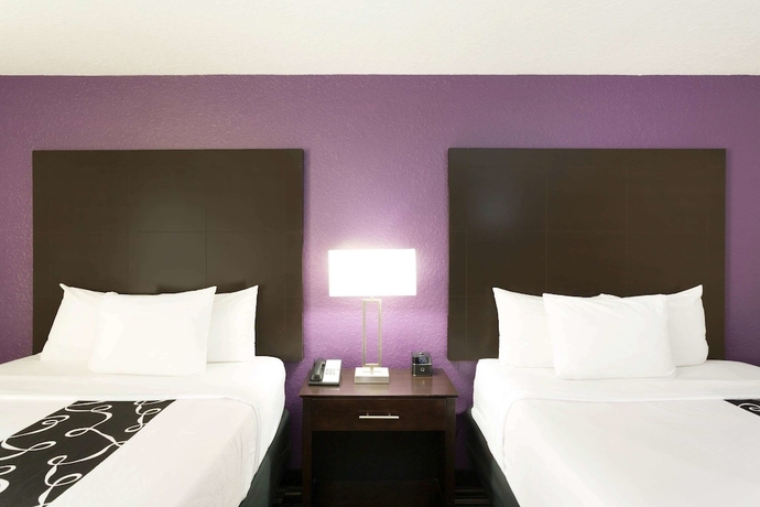 Imagen de la habitación del Hotel La Quinta Inn and Suites by Wyndham Orlando Universal area. Foto 10