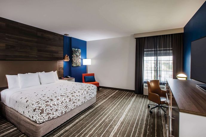 Imagen de la habitación del Hotel La Quinta Inn and Suites by Wyndham Owasso. Foto 4