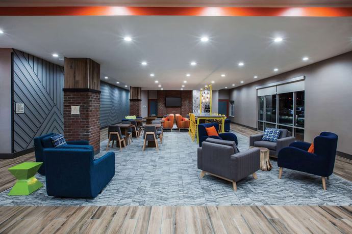 Imagen de los interiores del Hotel La Quinta Inn and Suites by Wyndham Owasso. Foto 19