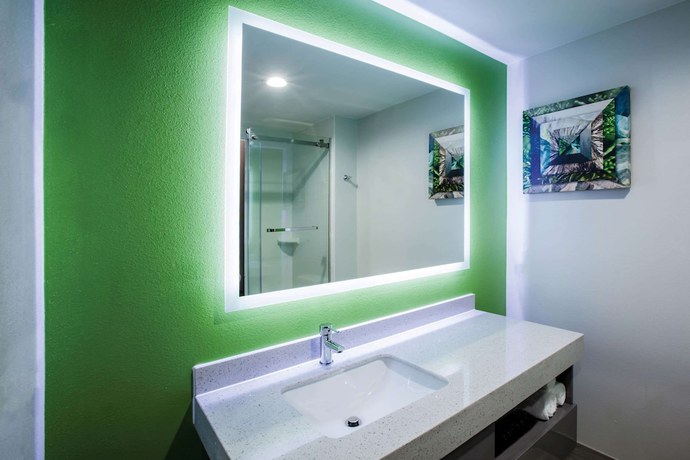 Imagen de la habitación del Hotel La Quinta Inn and Suites by Wyndham Owasso. Foto 8