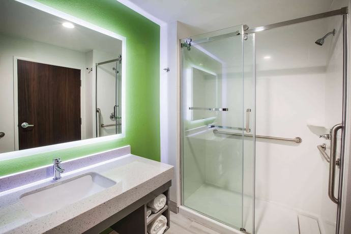 Imagen de la habitación del Hotel La Quinta Inn and Suites by Wyndham Owasso. Foto 17