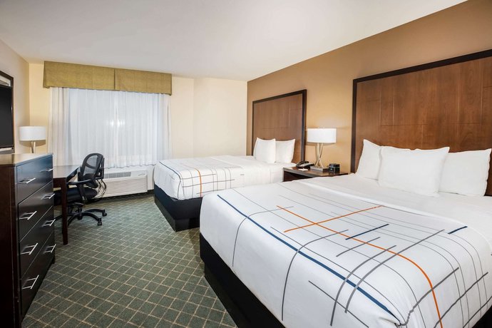 Imagen de la habitación del Hotel La Quinta Inn and Suites by Wyndham Portland Airport. Foto 3