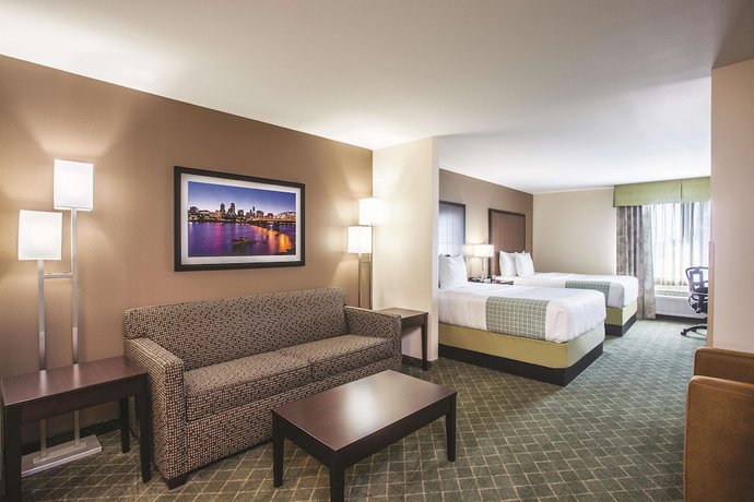 Imagen de la habitación del Hotel La Quinta Inn and Suites by Wyndham Portland Airport. Foto 10