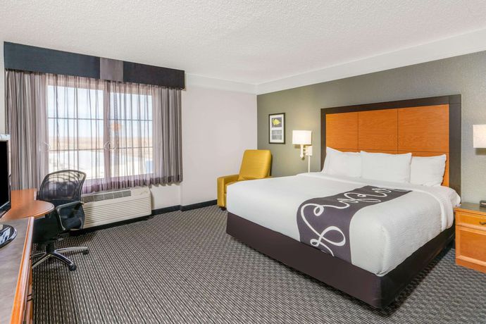 Imagen de la habitación del Hotel La Quinta Inn and Suites by Wyndham Pueblo. Foto 3