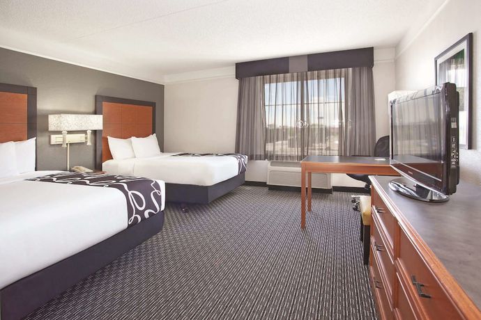 Imagen de la habitación del Hotel La Quinta Inn and Suites by Wyndham Pueblo. Foto 15