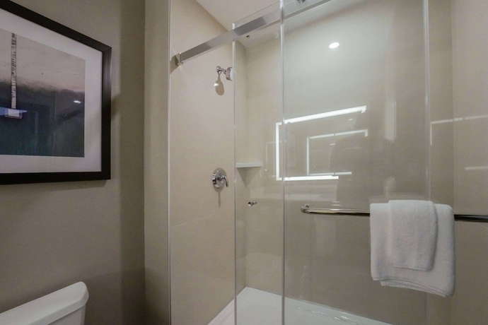 Imagen de la habitación del Hotel La Quinta Inn and Suites by Wyndham Santa Cruz. Foto 7