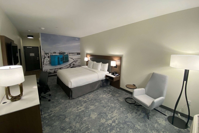 Imagen de la habitación del Hotel La Quinta Inn and Suites by Wyndham Santa Cruz. Foto 10