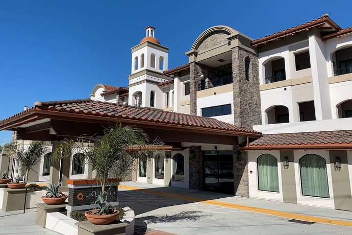Imagen general del Hotel La Quinta Inn and Suites by Wyndham Santa Cruz. Foto 1