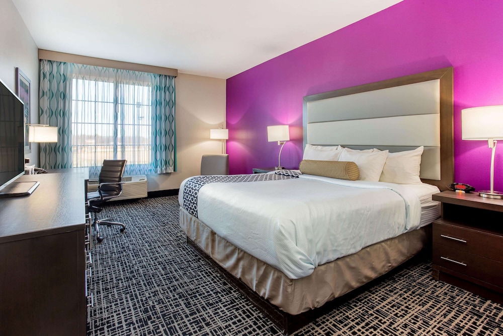 Imagen de la habitación del Hotel La Quinta Inn and Suites by Wyndham Springfield IL. Foto 10